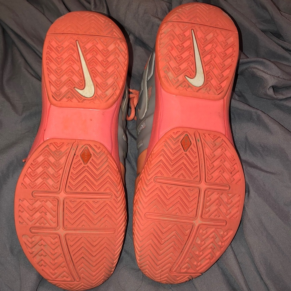 NIKE vapor 9 tour tennis shoes - Picture 3 of 4